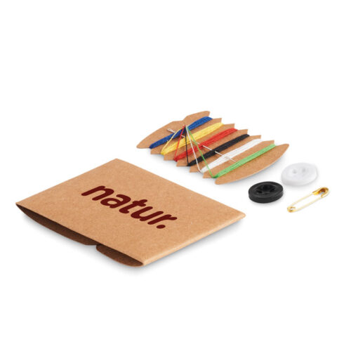 Mini kit da cucito da viaggio Compact in custodia di carta kraft - immagine 3